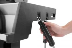 Broil King Sovereign 490 XL Gasgrill Inkl. Drehspieß 22 Broil King Sovereign 490 XL Gasgrill Inkl. Drehspieß -Camping Geschäft 13009 Broil King Sovereign Besteckhaken