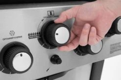 Broil King Sovereign 390 Gasgrill Inkl. Drehspieß + Grillfürst Fettschiene -Camping Geschäft 21507 Broil King Sovereign Bedienelemente