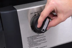 Broil King GEM 310 Gasgrill Inkl. Grillfürst Fettschiene - Modell 2023 -Camping Geschäft 21509 Broil King Gem FEATURE 08