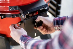 Kamado Joe Holzkohle Kugelgrill Kettle Joe -Camping Geschäft 22252 kamado joe kettle joe deckelscharn 17 1615364445