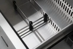 BULL Premium Outdoor Schubladen-Kühlschrank Mit LED Kontrollpanel, IPX4 Spritzwassergeschützt 14 BULL Premium Outdoor Schubladen-Kühlschrank Mit LED Kontrollpanel, IPX4 Spritzwassergeschützt -Camping Geschäft 22280 Bull Outdoor Schubalden Kuehlschra 5 1613487087