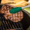 Big Green Egg Silikon Grillzange 40 Cm -Camping Geschäft Big Green Egg Grillzange Silikon Steak Lifestyle 116864