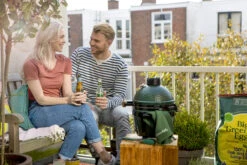 Big Green Egg Mini Keramikgrill -Camping Geschäft Big Green Egg Mini Keramikgrill Balkongrill