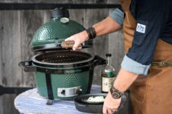 Big Green Egg MiniMax Keramikgrill Starter - Paket -Camping Geschäft Big Green Egg MiniMax Tischgrill Kompakt 2