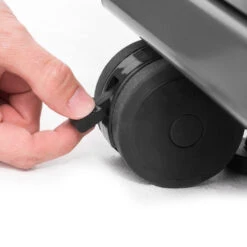 Broil King Regal 690 XL Black Gasgrill - Modell 2023 - Grillfürst Deal Mit Zusätzlichen Edelstahl Grillrosten 22 Broil King Regal 690 XL Black Gasgrill - Modell 2023 - Grillfürst Deal Mit Zusätzlichen Edelstahl Grillrosten -Camping Geschäft Broil King Regal 690 Rolle feststellbar 1