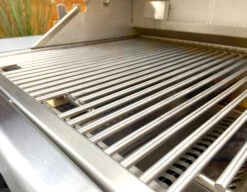 BULL 7 Burner Premium Gasgrill - Einbaugrill Mit Infrarot Mit Backburner, Seitenkocher Und Rotisserie -Camping Geschäft Bull 7 Brenner Premium Built In Grillrost Detail 18248CEBU