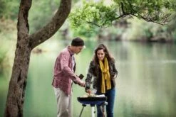 CADAC Camping Gasgrill Carri Chef 50 / BBQ Plancha + Dome - 50 Mbar -Camping Geschäft CADAC Carri Chef 50 Campinggrill