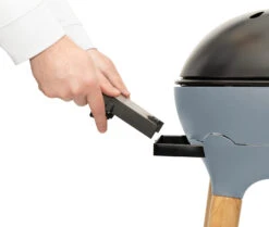 CADAC Gasgrill Citi Chef 40 FS BBQ / Dome Steel Grey, 50 Mbar -Camping Geschäft CADAC Citi Chef 40 FS Steel Grey Seitenablagen