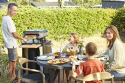 COZZE Pizzaofen Gas 42,5 Cm (17") Mit Thermometer - Inkl. Pizzastein 17 COZZE Pizzaofen Gas 42,5 Cm (17") Mit Thermometer - Inkl. Pizzastein -Camping Geschäft COZZE Pizzaofen Gas Thermometer 17 Zoll Lifestyle