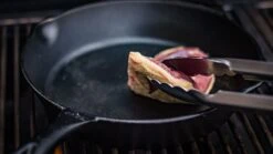 Grillfürst Edelstahl Grillzange 54 Cm - Borussia Dortmund Edition -Camping Geschäft Dortmund Grillzange Pfanne praezise wenden