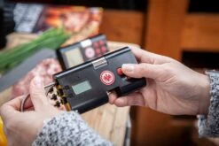 Grillfürst Funk-Thermometer / Grillthermometer / Grillgut Thermometer - Eintracht Frankfurt Edition 16 Grillfürst Funk-Thermometer / Grillthermometer / Grillgut Thermometer - Eintracht Frankfurt Edition -Camping Geschäft Eintracht Thermometer Fuehler aufbewahrung