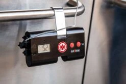 Grillfürst Funk-Thermometer / Grillthermometer / Grillgut Thermometer - Eintracht Frankfurt Edition 19 Grillfürst Funk-Thermometer / Grillthermometer / Grillgut Thermometer - Eintracht Frankfurt Edition -Camping Geschäft Eintracht Thermometer Halterung