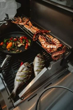 Enders Gasgrill Kansas II Pro 4 SIK Profi Turbo -Camping Geschäft Enders Gasgrill Kansas II Pro 4 SIK Profi Turbo Warmhalterost