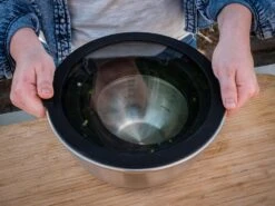 Grillfürst BBQ 3er Edelstahlschüssel Set Mit Glasdeckel -Camping Geschäft Grillfuerst BBQ Edelstahlschuessel Set stapelbar mit Deckel