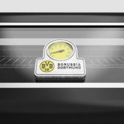 Grillfürst G750G Borussia Dortmund Edition 7-Brenner Doppelkammer - Gasgrill Mit Hochtemperaturbrenner, Seitenkocher, Heckbrenner Und Gusseisen Roste -Camping Geschäft Grillfuerst BVB Grill Deckelthermometer gelb web