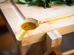 Grillfürst Grill Beistelltisch / Klapptisch Mit Abnehmbaren Schneidebrett 63 Cm X 40 Cm 11 Grillfürst Grill Beistelltisch / Klapptisch Mit Abnehmbaren Schneidebrett 63 Cm X 40 Cm -Camping Geschäft Grillfuerst Bambus Grilltisch Schneidbrett Saftrinne