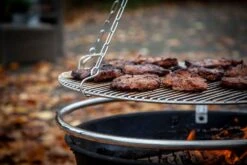 Grillfürst Schwenkgrill Set Aus Dreibein Und Grillrost / Höhenverstellbar, Inkl. Kette Und Haken -Camping Geschäft Grillfuerst Dreibein Grillrost befestigung 1