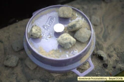 Grillfürst Emaillierter Dutch Oven Ohne Füsse DO4 - Orange -Camping Geschäft Grillfuerst Dutch Oven farbig Beispiel DO4 lila Briketts