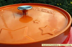 Grillfürst Emaillierter Dutch Oven Ohne Füsse DO7,5 - Rot -Camping Geschäft Grillfuerst Dutch Oven farbig DO12 orange Deckel 2