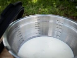 Grillfürst BBQ 3er Edelstahlschüssel Set Mit Glasdeckel -Camping Geschäft Grillfuerst Edelstahlschuessel Liter Skala