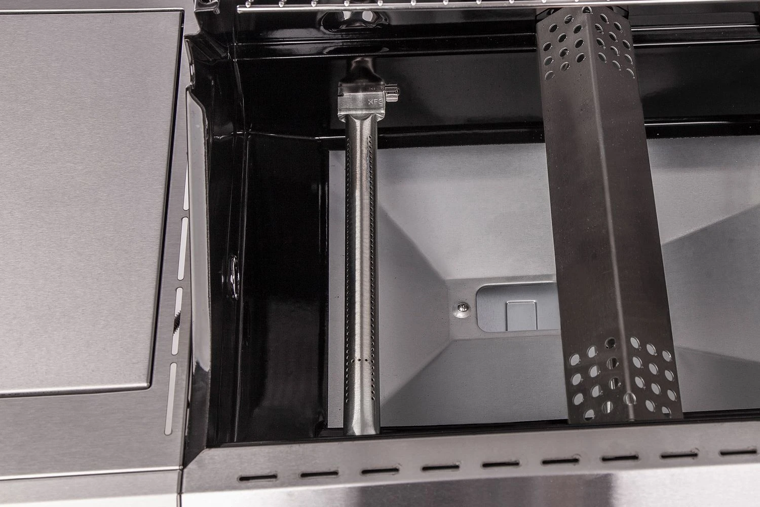 Grillfürst G750G 7-Brenner Doppelkammer - Gasgrill - 1. FC Köln Edition - Gusseisenroste 7 Grillfürst G750G 7-Brenner Doppelkammer - Gasgrill - 1. FC Köln Edition - Gusseisenroste – Bild 5