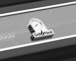 Grillfürst G620E 6-Brenner Gasgrill Mit Hochtemperaturbrenner, Heckbrenner Und Edelstahl Rosten - X-DEAL Inkl. Zubehörpaket -Camping Geschäft Grillfuerst Gasgrill G620E Deckelthermometer 1