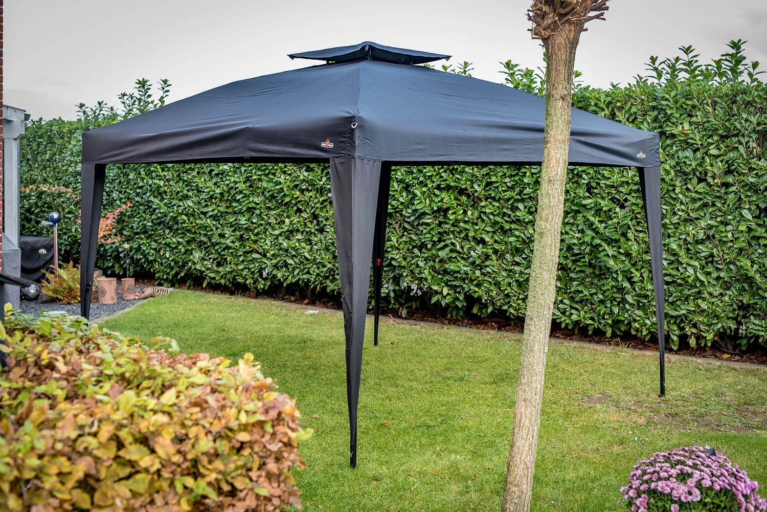 Grillfürst Pop-Up Pavillon / Grillpavillon / Gartenpavillon / Grillzelt 3x3m V3 - Mit Rauchabzug 3 Grillfürst Pop-Up Pavillon / Grillpavillon / Gartenpavillon / Grillzelt 3x3m V3 - Mit Rauchabzug