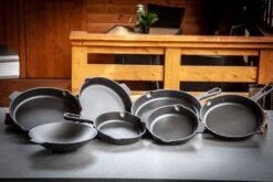 Grillfürst Gusseisen Wok Mit 2 Griffen Ø 30 Cm -Camping Geschäft Grillfuerst Gusseisen Sortiment