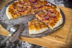 Grillfürst Pizzastein 33 Cm Mit Pizzablech -Camping Geschäft Grillfuerst Pizzablech Schneidebrett 1