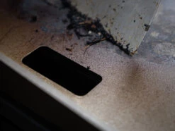 Grillfürst Plancha Grill - 2 Brenner Mit Insgesamt 7 KW Und Edelstahl Plancha -Camping Geschäft Grillfuerst Plancha Grill Ablaufoeffnung