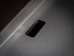 Grillfürst Plancha Grill - 2 Brenner Mit Insgesamt 7 KW Und Edelstahl Plancha - Inkl. 2 Stk. Plancha Spatel Und Grillzange -Camping Geschäft Grillfuerst Plancha Grill Fettablauf 1