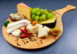 Grillfürst Pizzabrett Bambusholz -Camping Geschäft Grillfuerst Servierbrett Kaeseplatte