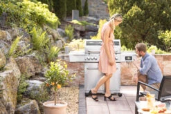 Grillfürst G521E Smart Grill - Mit Automatischer Temperatursteuerung, Hochtemperaturbrenner, Heckbrenner Und Edelstahl Rosten -Camping Geschäft Grillfuerst Smartgrill Edelstahlgrill G521E Smart