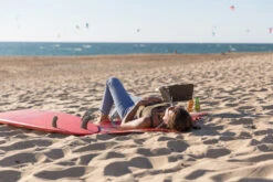 Knister Grill Small - Holzkohle Kompaktgrill -Camping Geschäft Knister Grill Small Strand