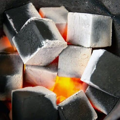 McBrikett KOKOKO CUBES 8 Kg 7 McBrikett KOKOKO CUBES 8 Kg -Camping Geschäft McBrikett Kokoko Cubes 8kg Anwendung