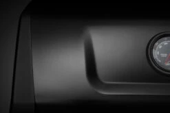 Napoleon Phantom Freestyle 425 Gasgrill, Mattschwarz - Mit Sizzle Zone Und Tür - Modell 2023 -Camping Geschäft Napoleon Phantom Freestyle F425DSIBPK PHM Detail Finish