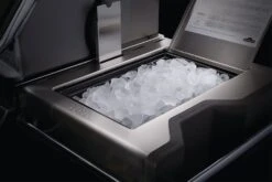 Napoleon Prestige Pro 665-3 Edelstahl Gasgrill, Erdgas Inkl. Drehspieß - Modell 2023 -Camping Geschäft Napoleon Prestige Pro 665 Eisfach