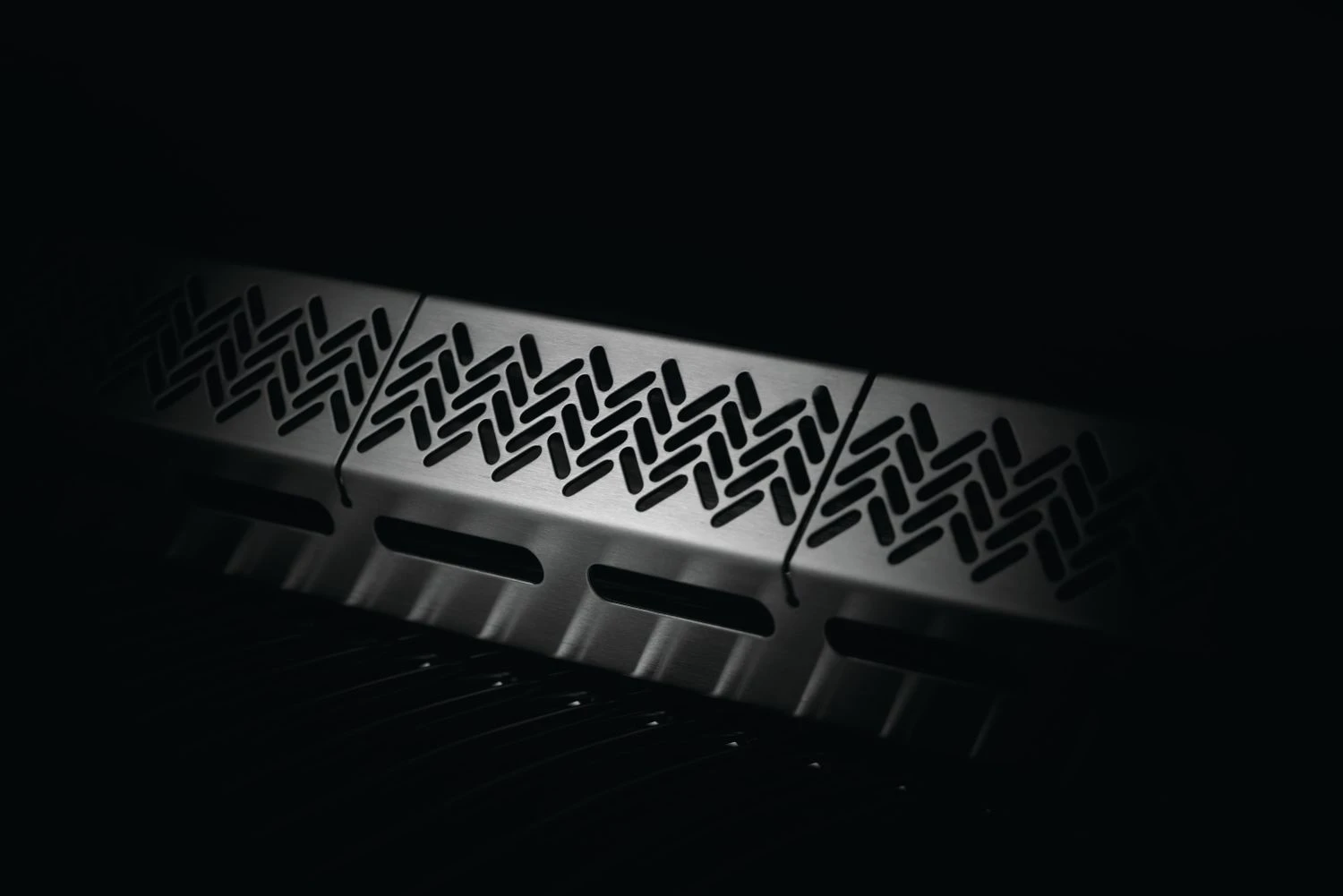 Napoleon Rogue SE 525 Edelstahl Gasgrill Mit Sizzle Zone Und Heckbrenner - SMART Deal Inkl. Grillfürst Grill Control - Modell 2023 13 Napoleon Rogue SE 525 Edelstahl Gasgrill Mit Sizzle Zone Und Heckbrenner - SMART Deal Inkl. Grillfürst Grill Control - Modell 2023 – Bild 11