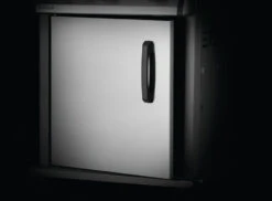 Napoleon Rogue SE 425 Edelstahl Gasgrill Mit Sizzle Zone Und Heckbrenner - Modell 2023 -Camping Geschäft Napoleon Rogue SE425 Unterschrank Tueren Edelstahl