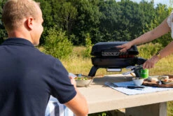 Napoleon TravelQ 240 Kompakt Gasgrill Schwarz- Modell 2023 -Camping Geschäft Napoleon TravelQ TQ240 Kompakt Campinggrill