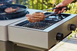 Outdoorchef Blazing Zone + Cooking Zone Kit Plus Für Arosa Evo Grey Steel -Camping Geschäft Outdoorchef Blazing Cooking Zone Arosa Lifestyle