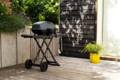 Napoleon Phantom TravelQ PRO285X Kompakt Gasgrill, Mattschwarz - Mit Klappbarem Wagen Inkl. Warmhalterost - Modell 2023 -Camping Geschäft PRO285X PHM 7