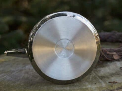 Petromax Teekessel Tk2 (3 Liter) -Camping Geschäft Petromax Edelstahl Teekessel tk2 Boden