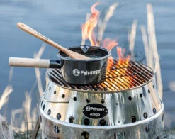 Petromax Emaille Stieltopf / 1000 Ml / Schwarz 7 Petromax Emaille Stieltopf / 1000 Ml / Schwarz -Camping Geschäft Petromax Emaille Stieltopf 1000ml schwarz Lifestyle