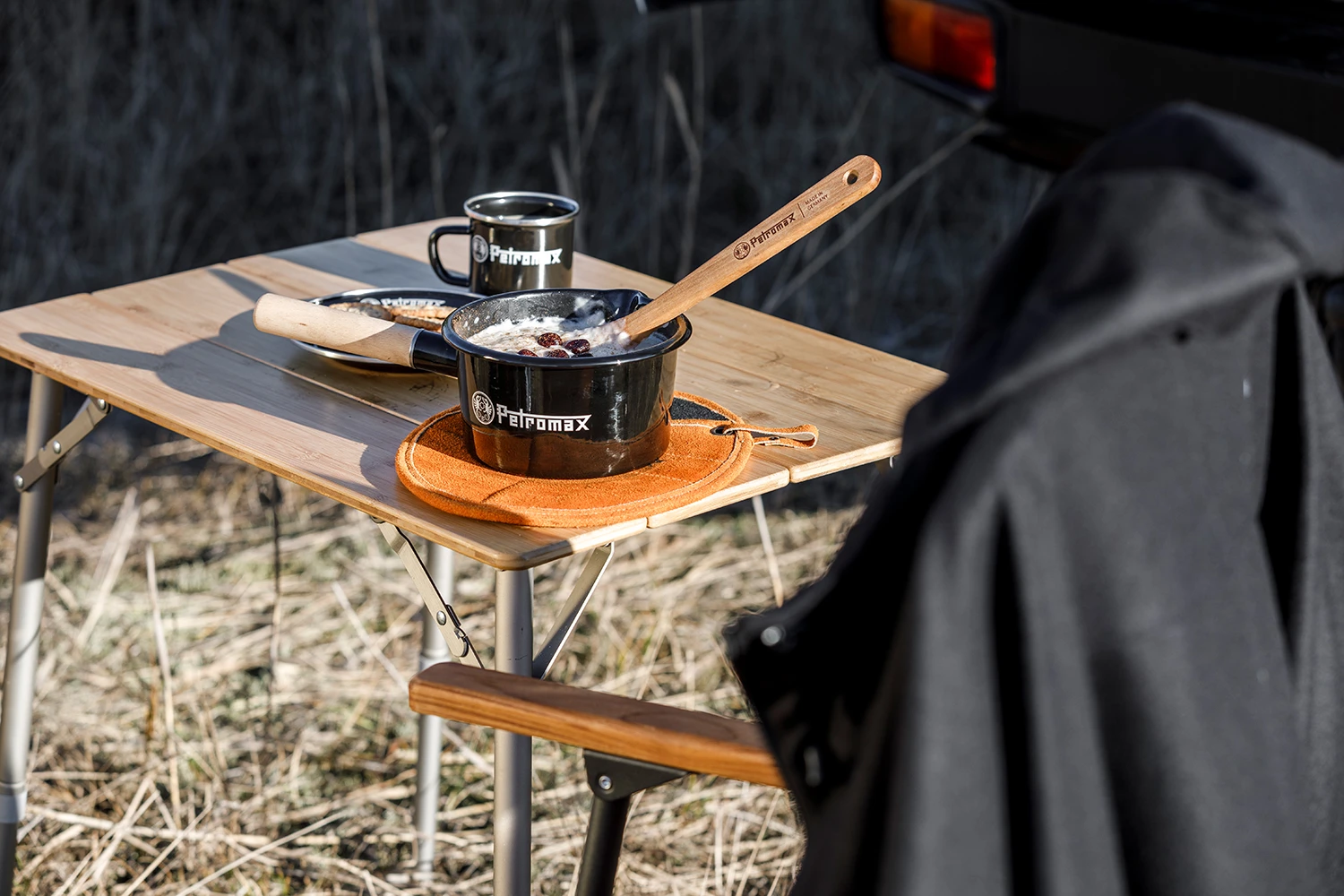 Petromax Emaille Stieltopf / 500 Ml / Schwarz 4 Petromax Emaille Stieltopf / 500 Ml / Schwarz – Bild 2