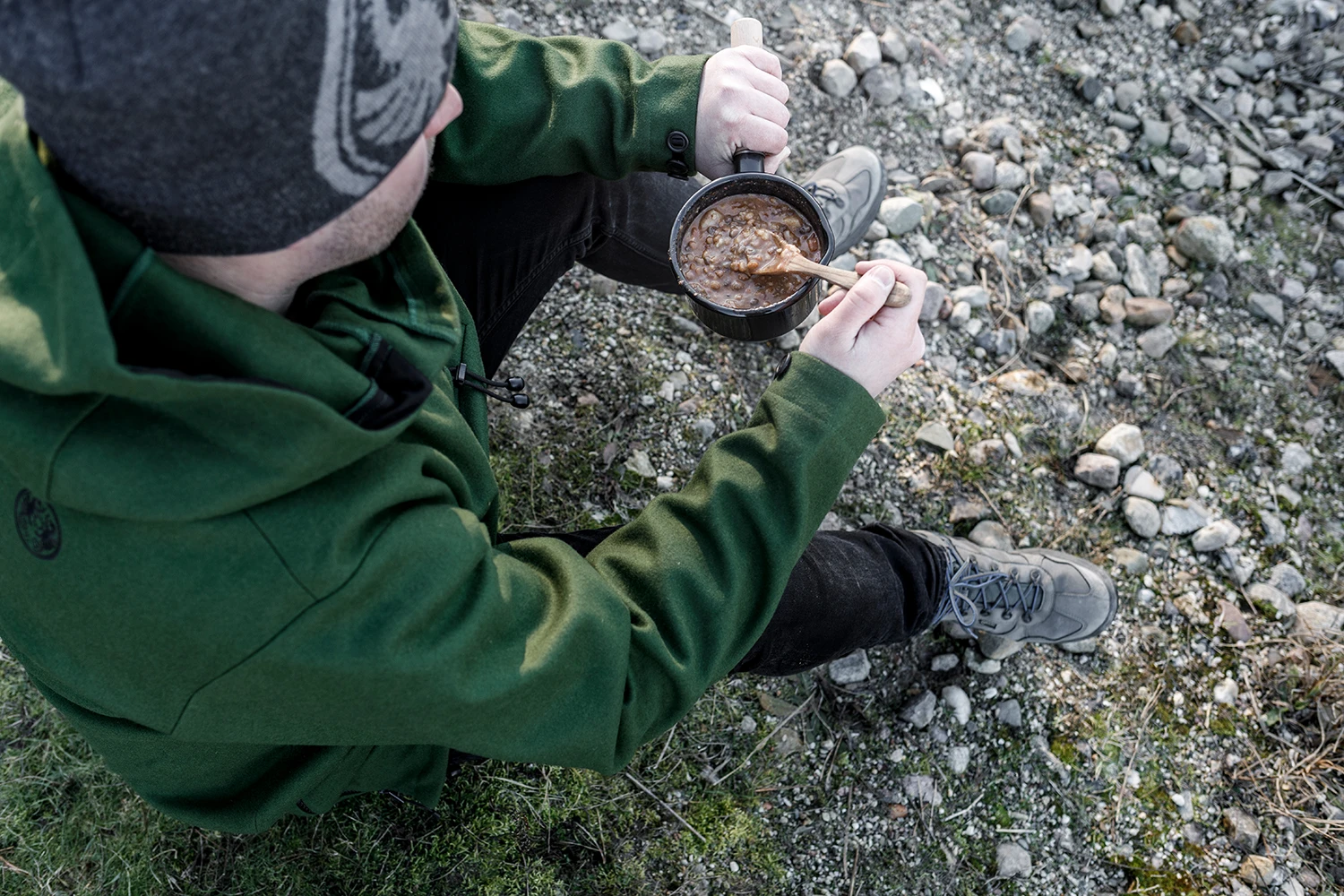 Petromax Emaille Stieltopf / 500 Ml / Schwarz 5 Petromax Emaille Stieltopf / 500 Ml / Schwarz – Bild 3