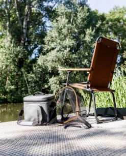 Petromax Kühltasche 22 Liter / Dunkelgrau -Camping Geschäft Petromax Kuehltasche 22Liter grau Lifestyle