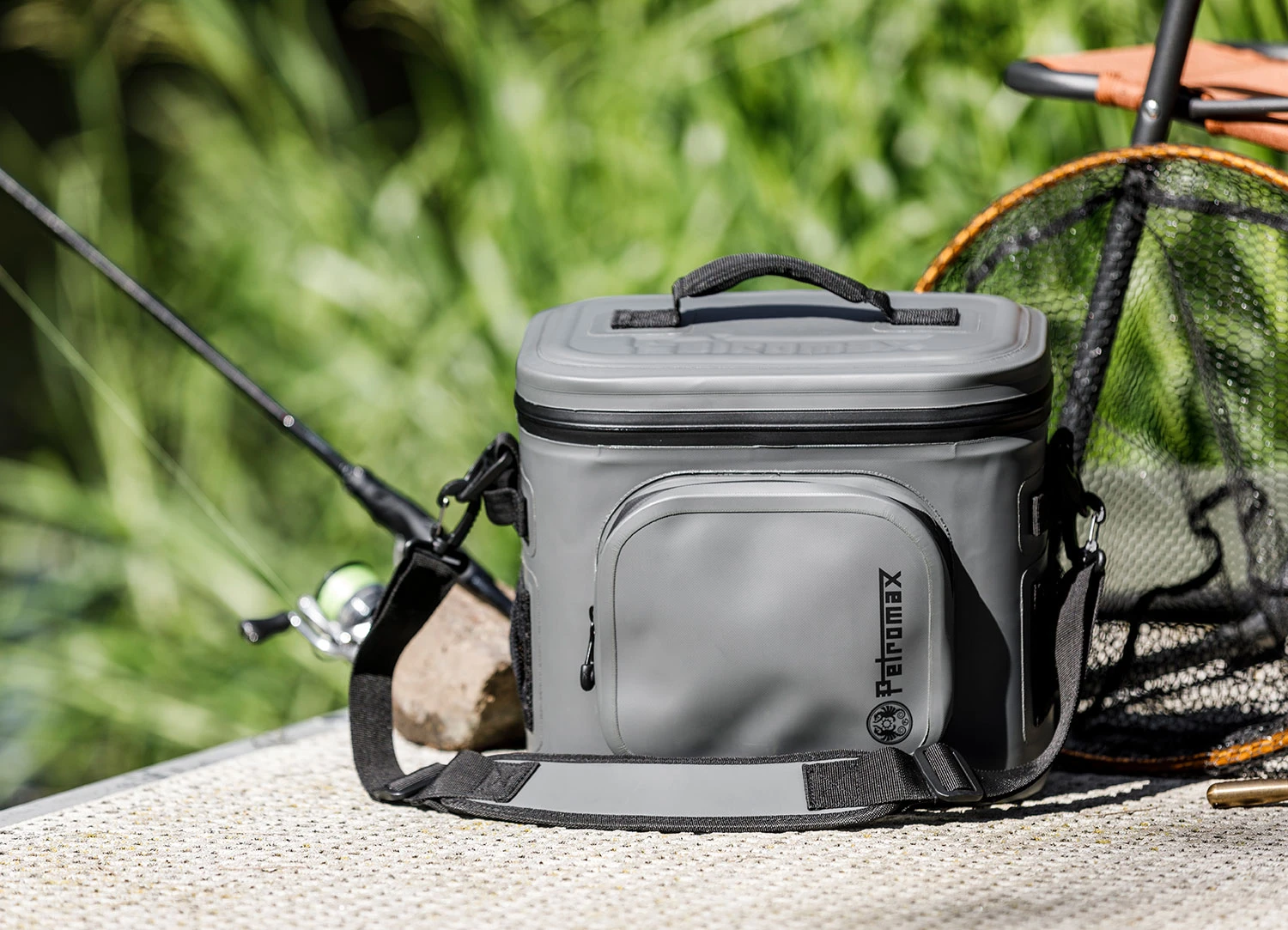 Petromax Kühltasche 8 Liter / Dunkelgrau 6 Petromax Kühltasche 8 Liter / Dunkelgrau – Bild 4