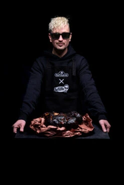 Napoleon Freestyle 425 Gasgrill - Mit Sizzle Zone - Limited Robin Schulz Barbecue Edition - Inkl. Mega Zubehörpaket -Camping Geschäft Robs Barbecue Napoleon Freestyle 425