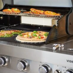 Rösle Gasgrill Videro G4-SK VARIO+ Edelstahl - Modell 2022 8 Rösle Gasgrill Videro G4-SK VARIO+ Edelstahl - Modell 2022 -Camping Geschäft Roesle BBQ Kitchen Videro G4 SK Vario Grillrost25537 07